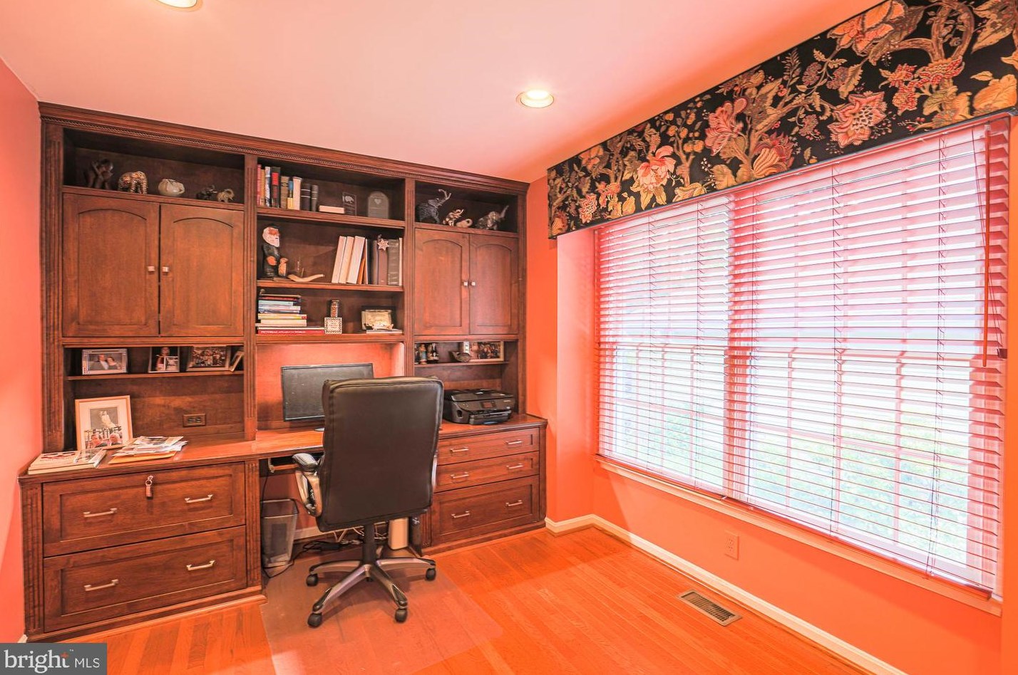6 Stone Gate Ct, Baltimore MD  21208-1000 exterior