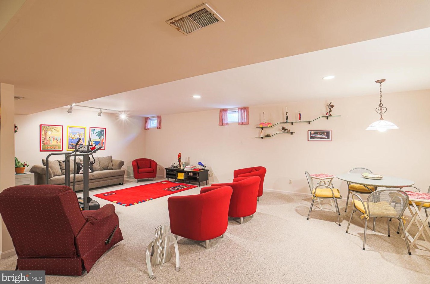 6 Stone Gate Ct, Baltimore MD  21208-1000 exterior