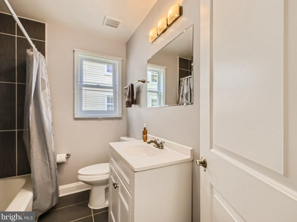 364 Townsend Rd, Baltimore MD 21221-6634 exterior