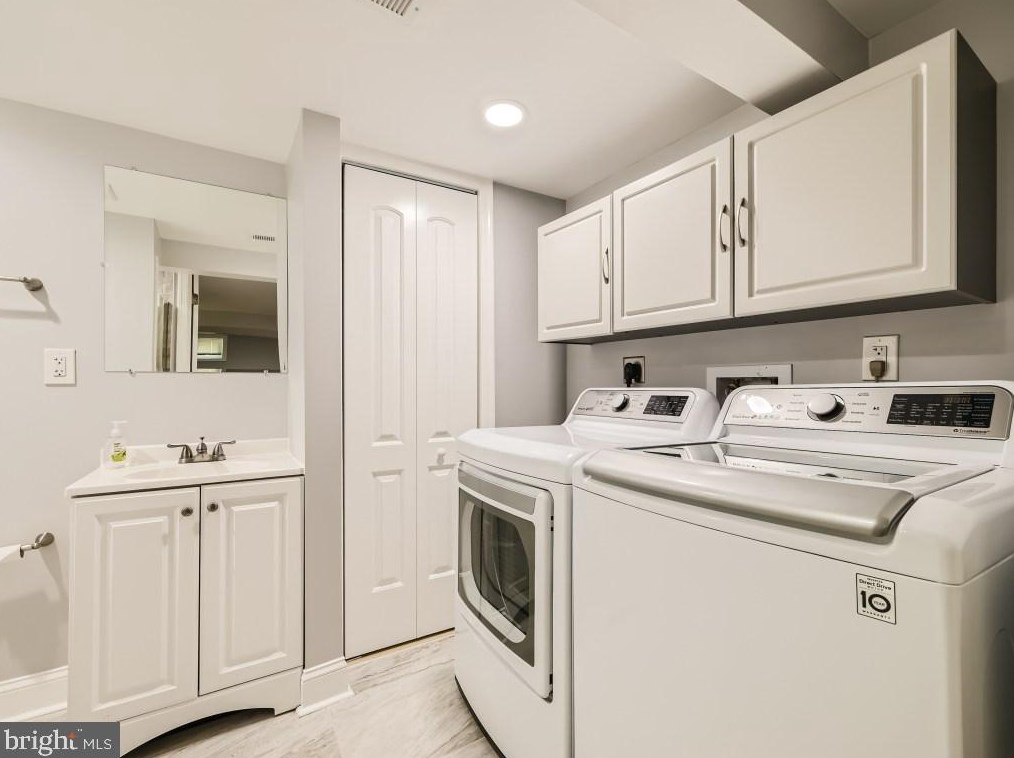 364 Townsend Rd, Baltimore MD 21221-6634 exterior