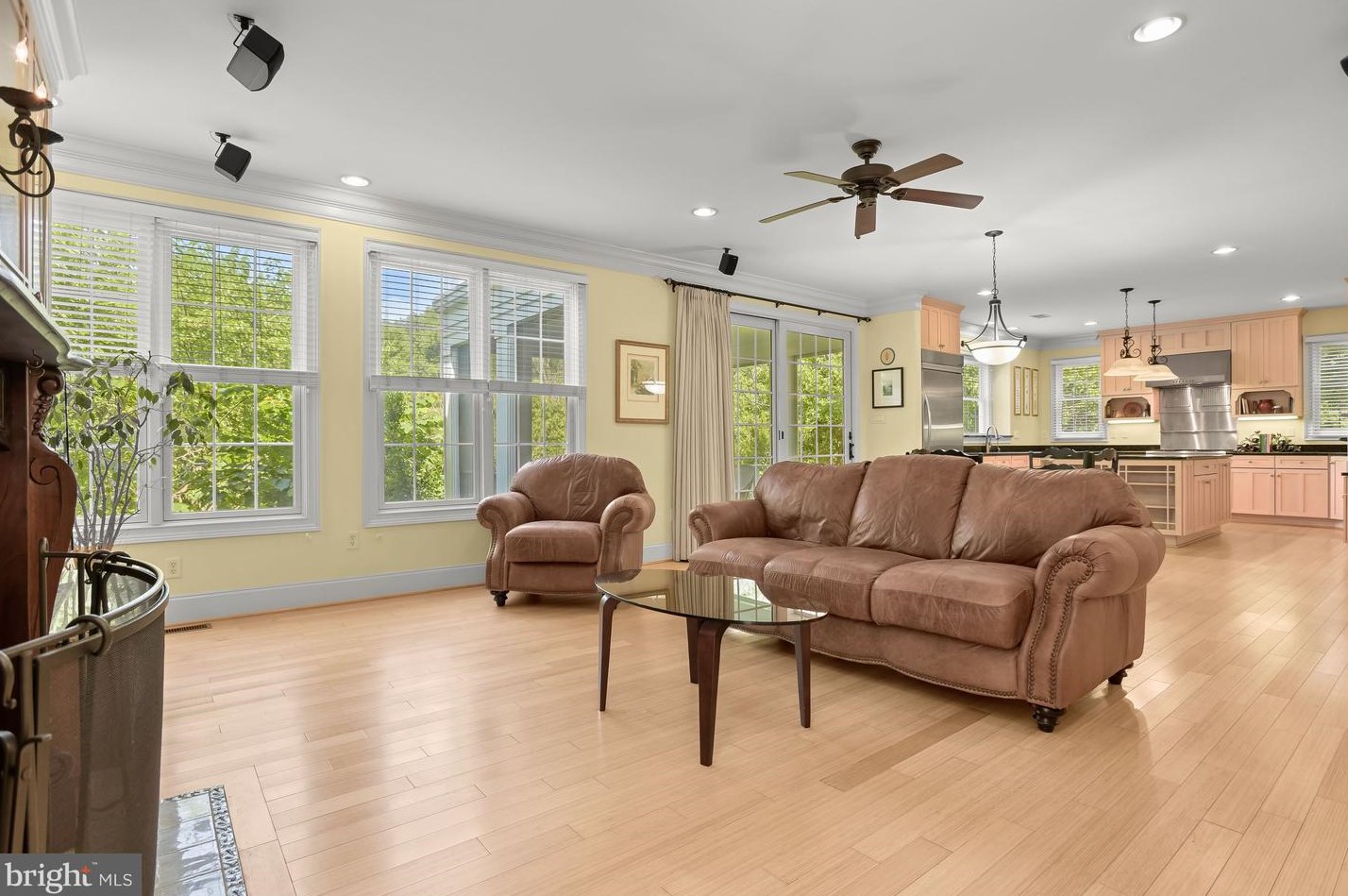 883 Oella Ave, Ellicott MD 21043-4729 exterior