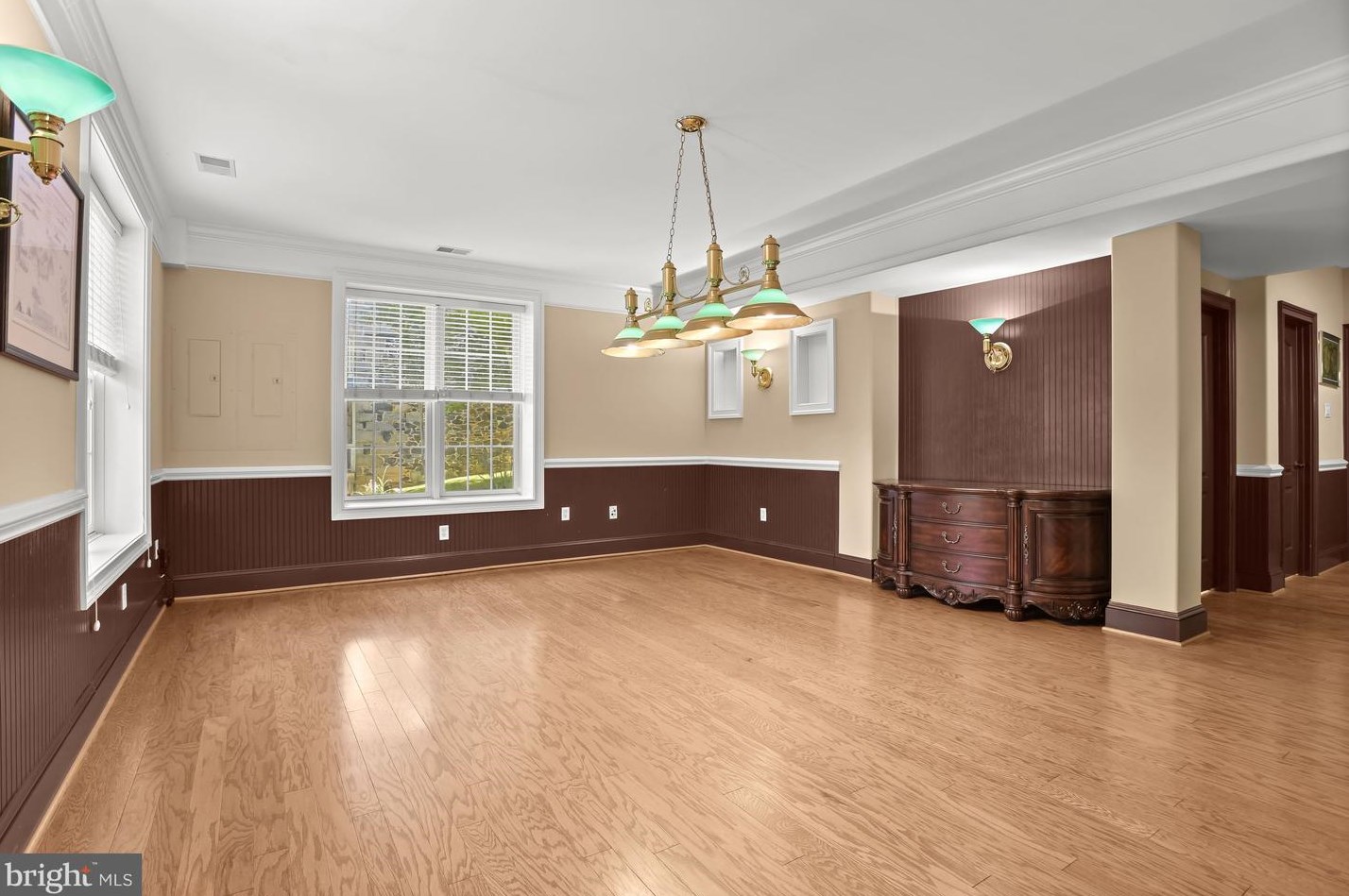 883 Oella Ave, Ellicott MD 21043-4729 exterior