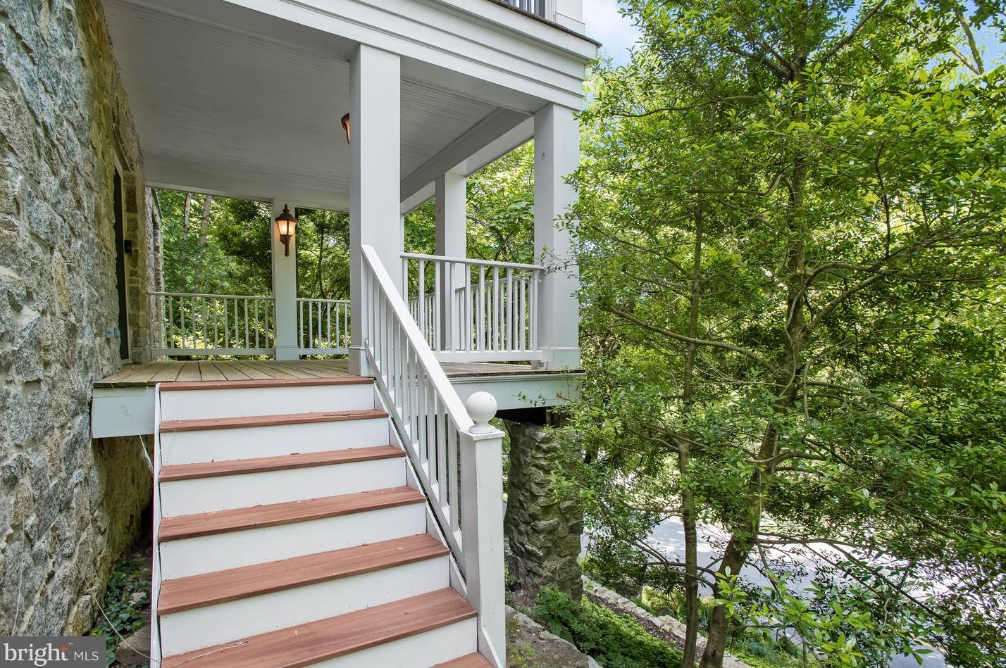 883 Oella Ave, Ellicott MD 21043-4729 exterior