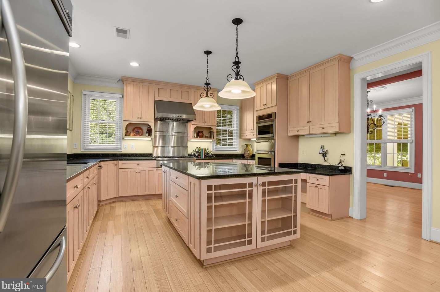 883 Oella Ave, Ellicott MD 21043-4729 exterior