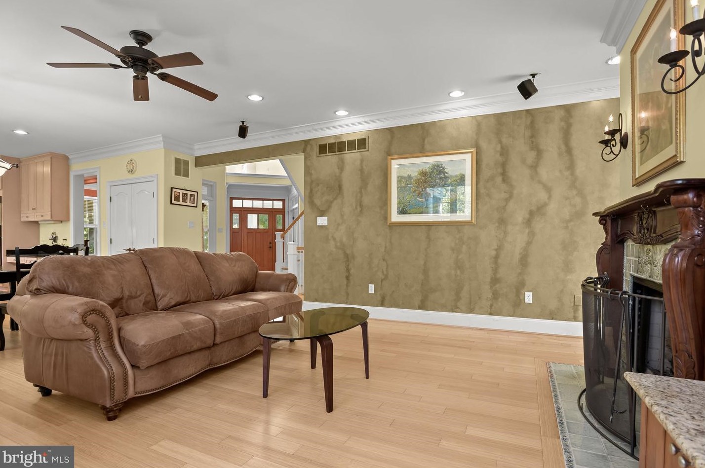 883 Oella Ave, Ellicott MD 21043-4729 exterior