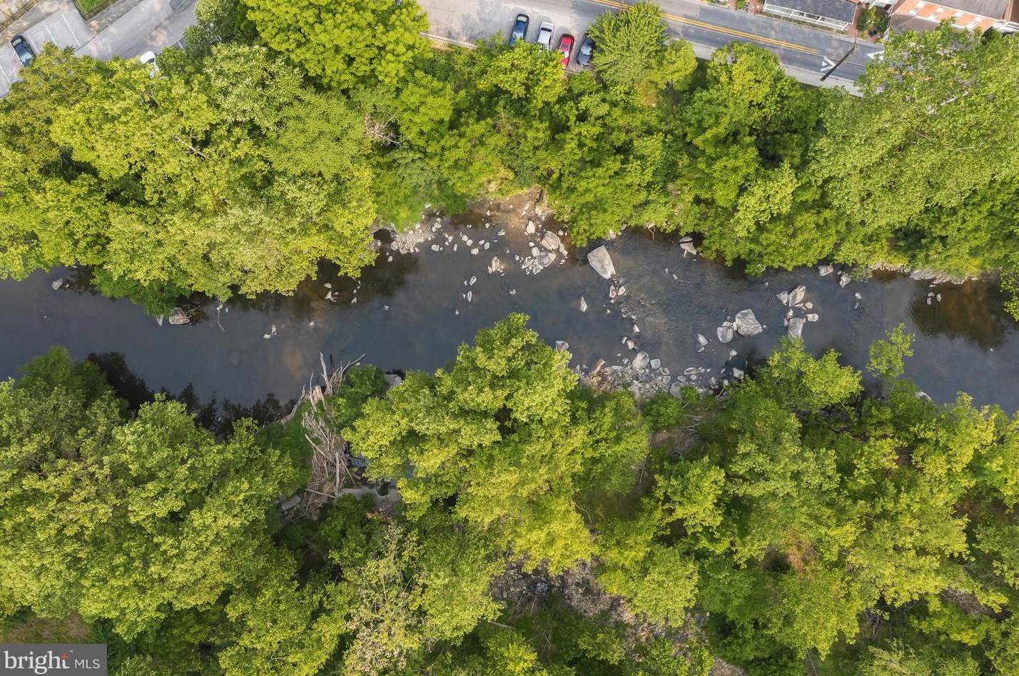 883 Oella Ave, Ellicott MD 21043-4729 exterior