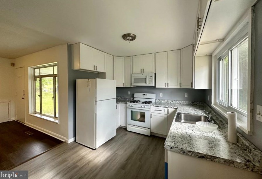 7804 Brevort Rd, Baltimore MD  21244-3822 exterior