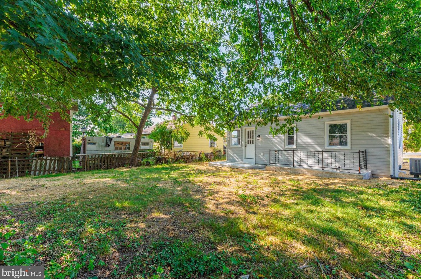 5 Contact Ct, Baltimore MD 21220-3513 exterior