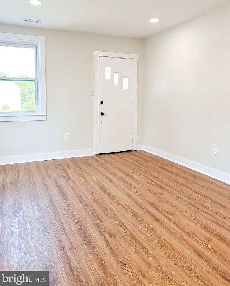 229 Ashwood Rd, Baltimore MD  21222-2302 exterior