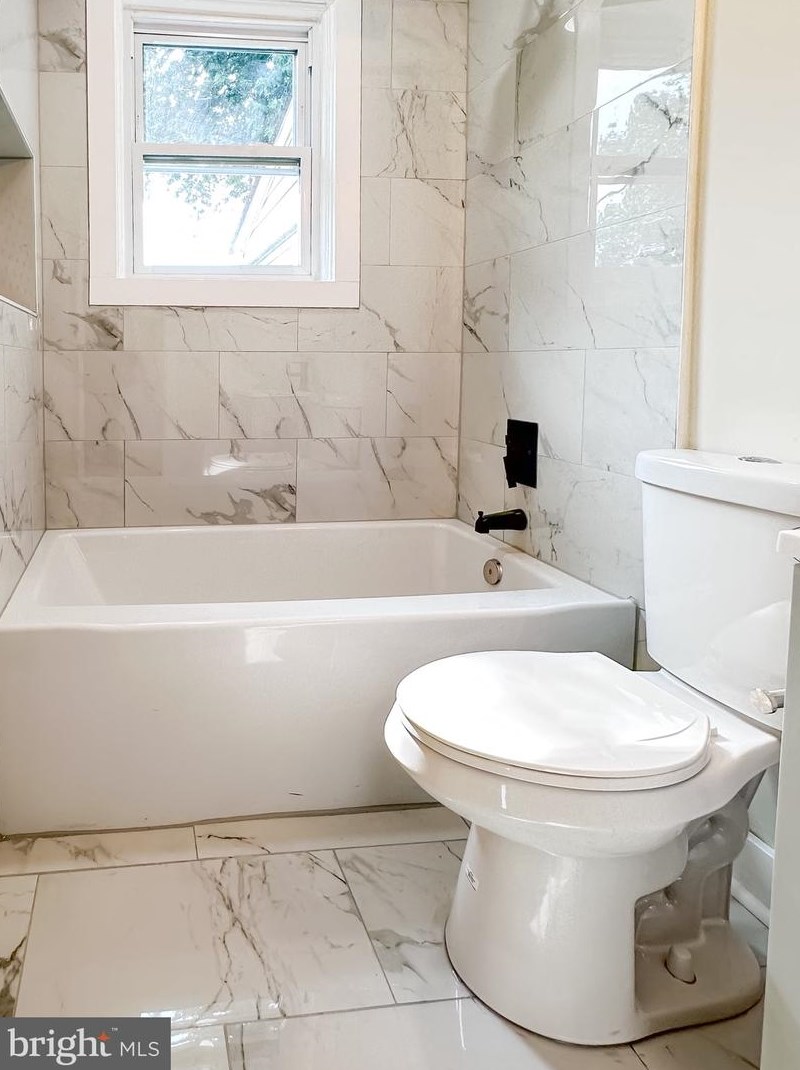 229 Ashwood Rd, Baltimore MD  21222-2302 exterior