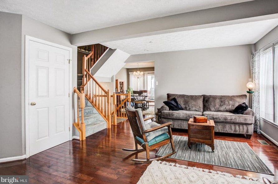 5036 Finsbury Rd, Baltimore MD  21237-5016 exterior