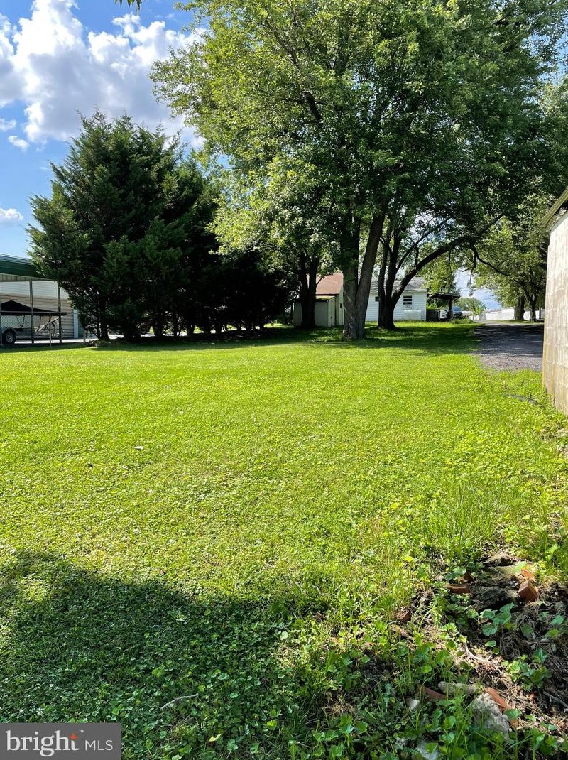 7835 Deboy Ave, Baltimore MD 21222-2718 exterior