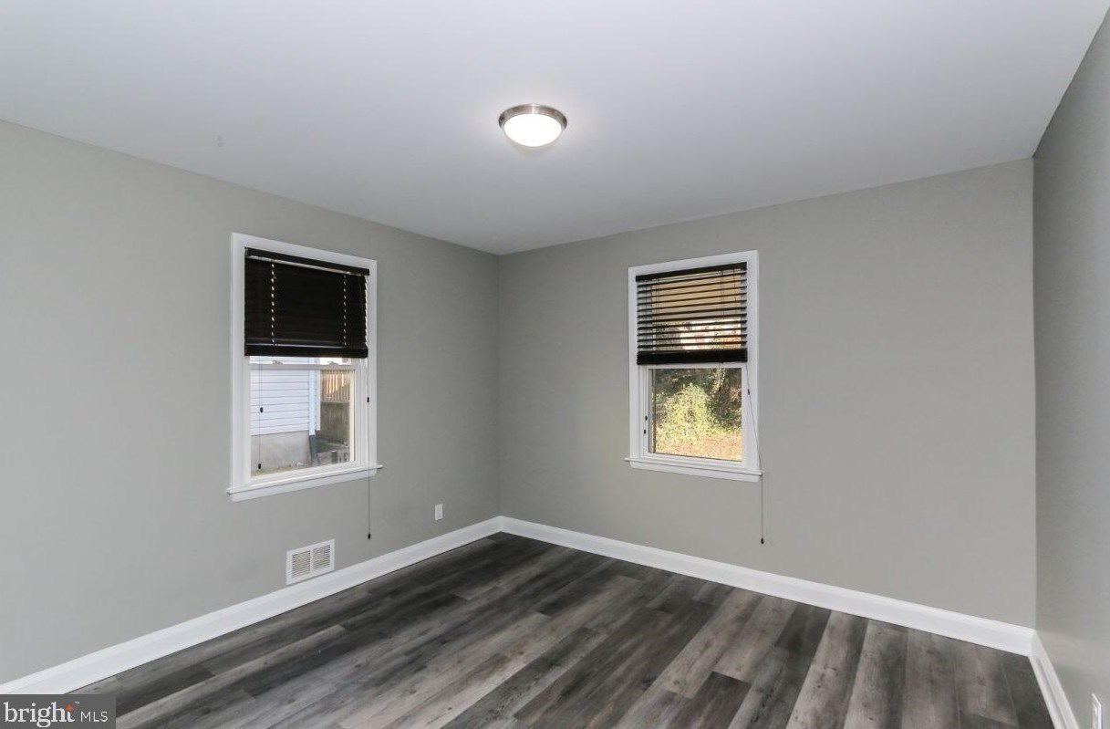 2502 Hillcrest Ave, Baltimore MD  21234-6241 exterior