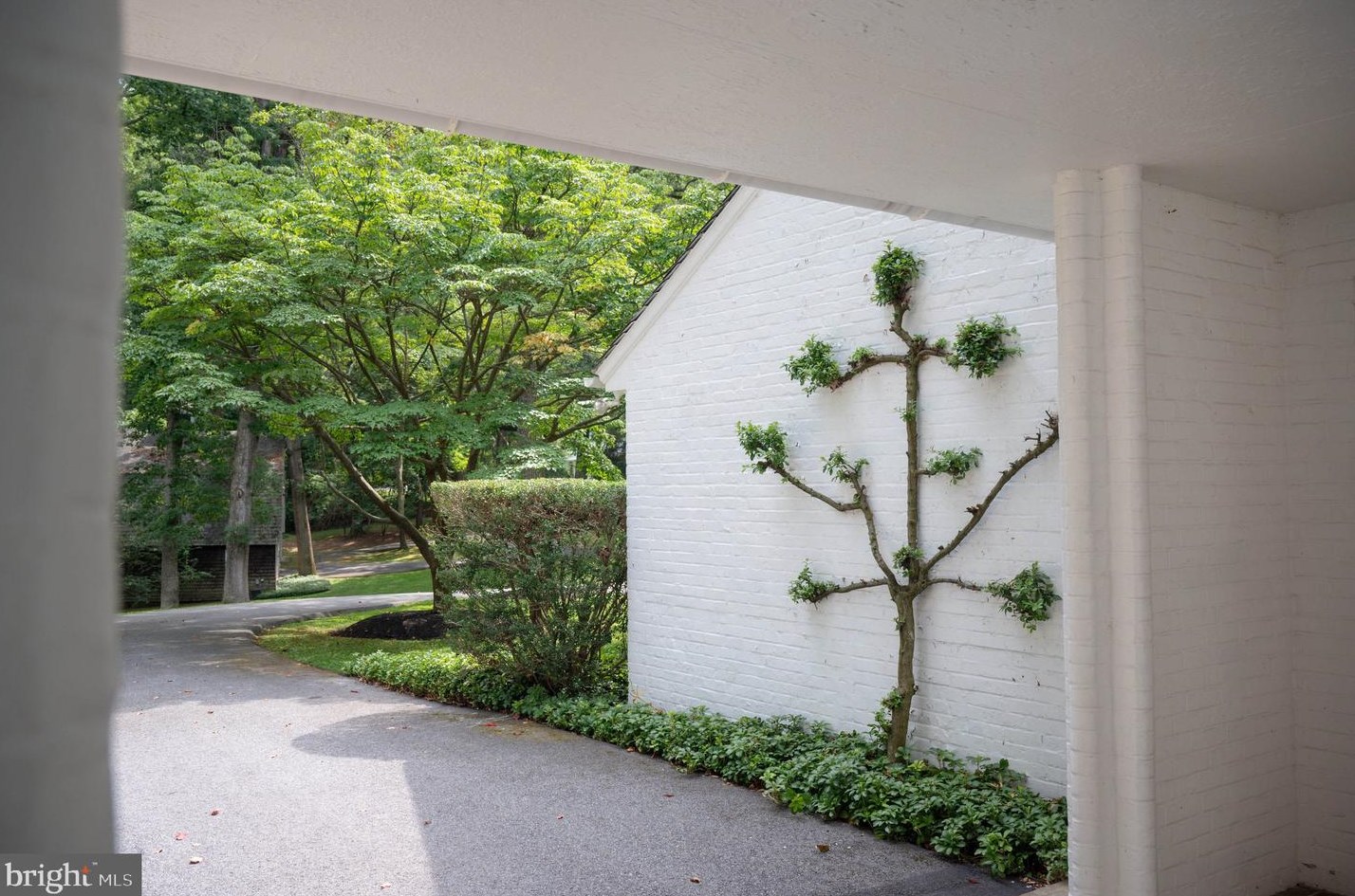 8410 Park Hts Ave, Baltimore MD 21215-6730 exterior