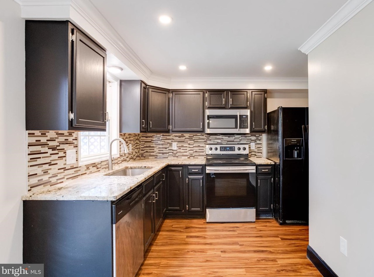 16 Chadford Ct, Baltimore MD  21220-3653 exterior