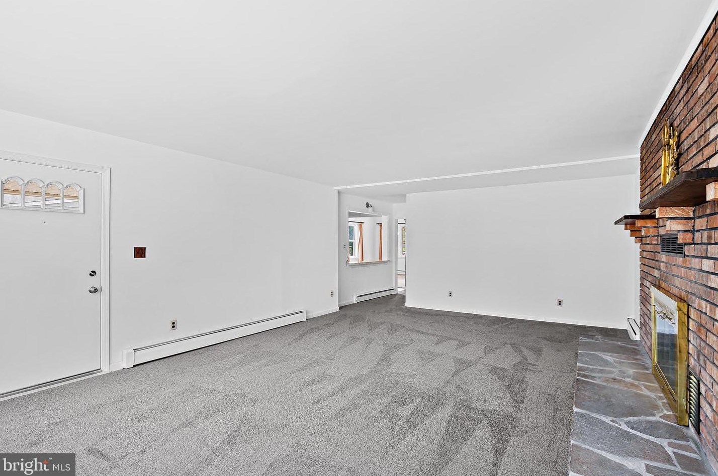 215 Riverton Rd, Baltimore MD 21220-4102 exterior