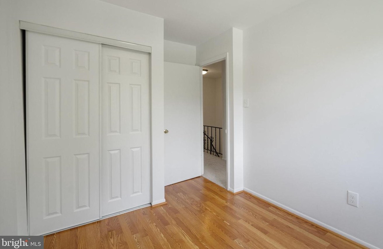 1802 Towson Ave, Baltimore MD 21222-3055 exterior