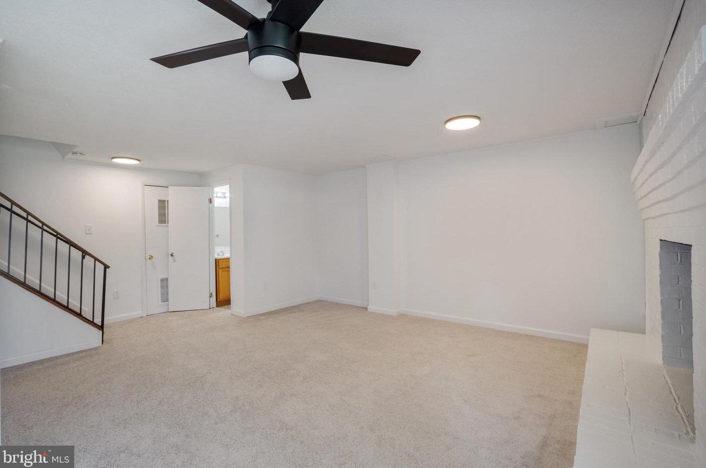 1802 Towson Ave, Baltimore MD 21222-3055 exterior