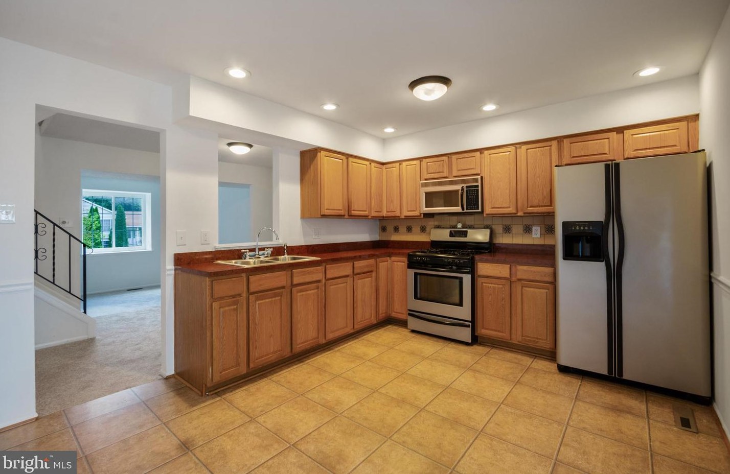 1802 Towson Ave, Baltimore MD 21222-3055 exterior