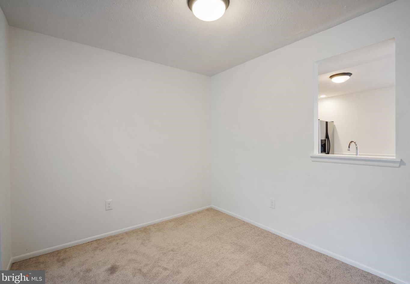 1802 Towson Ave, Baltimore MD 21222-3055 exterior