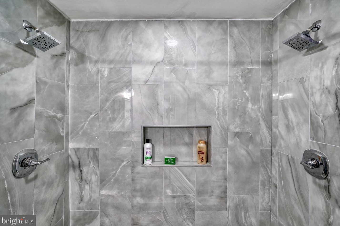 6713 Yataruba Dr, Baltimore MD  21207-4537 exterior