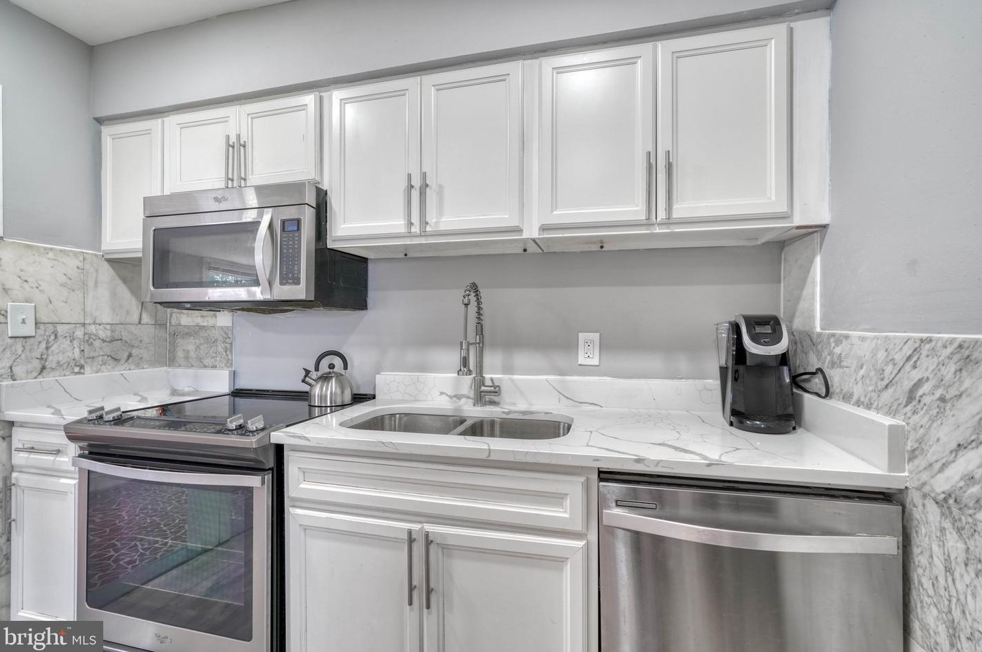 6713 Yataruba Dr, Baltimore MD  21207-4537 exterior