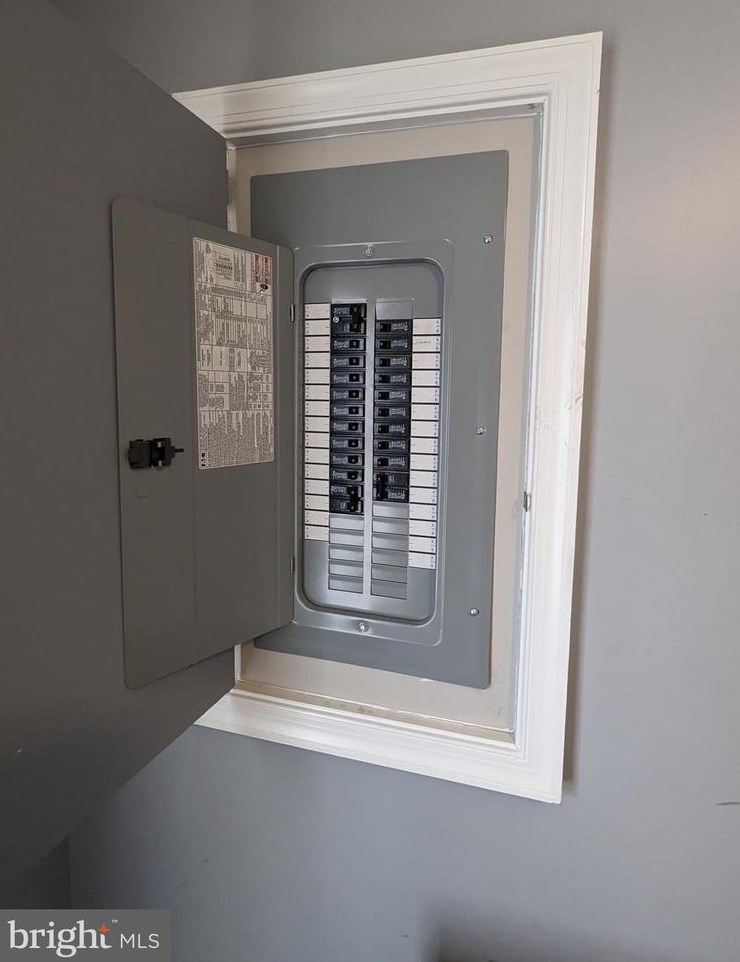 1679 Yakona Rd, Baltimore MD 21286-2348 exterior