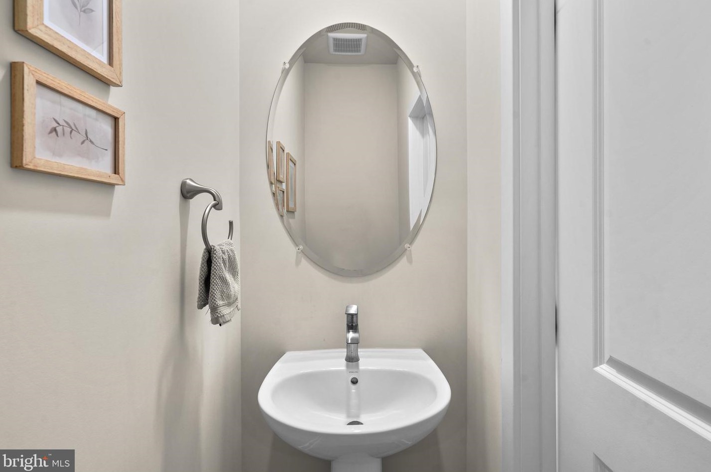 7872 Johnnycake Rd, Baltimore MD 21244-1220 exterior