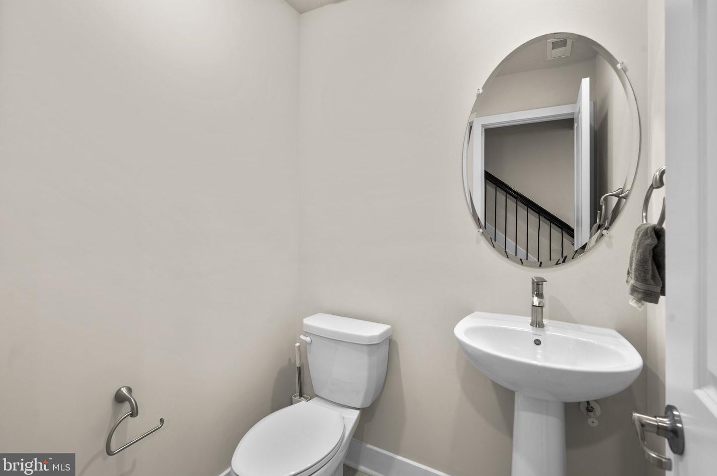 7872 Johnnycake Rd, Baltimore MD 21244-1220 exterior