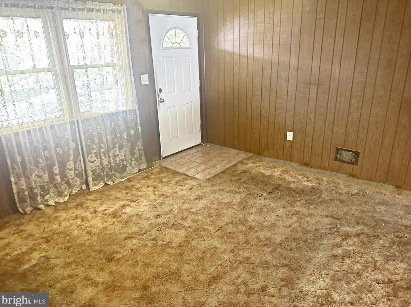 8146 Gray Haven Rd, Baltimore MD  21222-3448 exterior