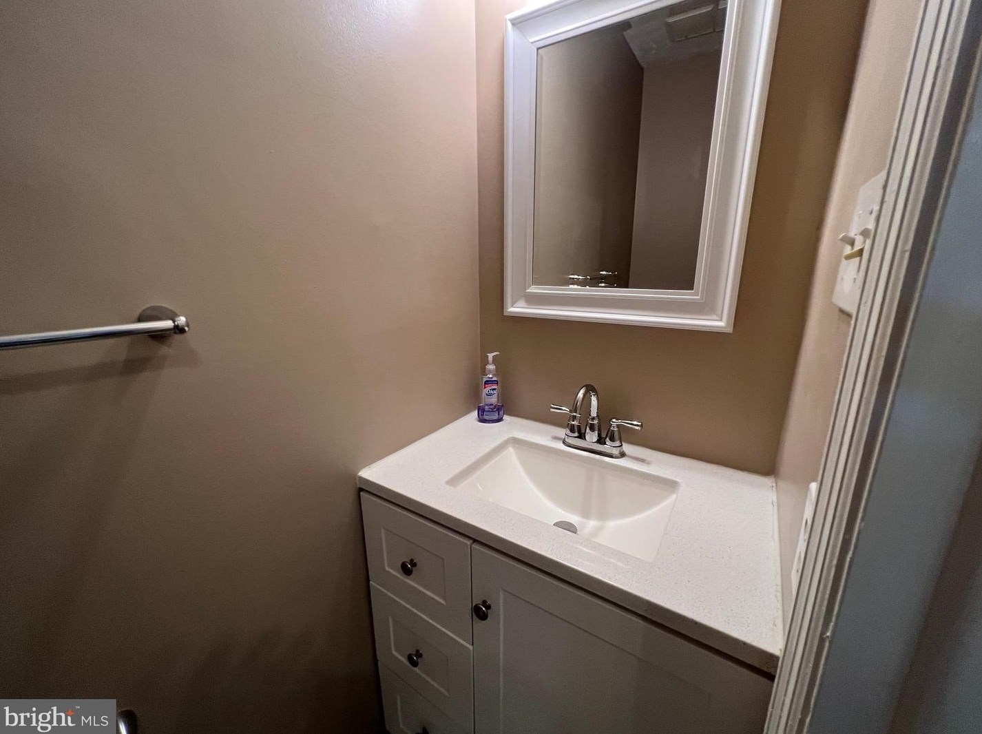 8248 Berryfield Dr, Baltimore MD  21236-5510 exterior