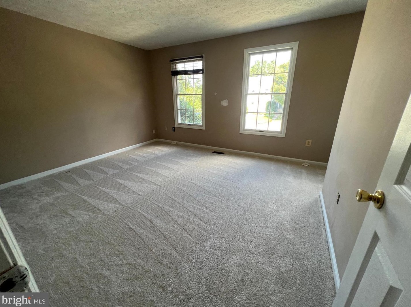 8248 Berryfield Dr, Baltimore MD  21236-5510 exterior