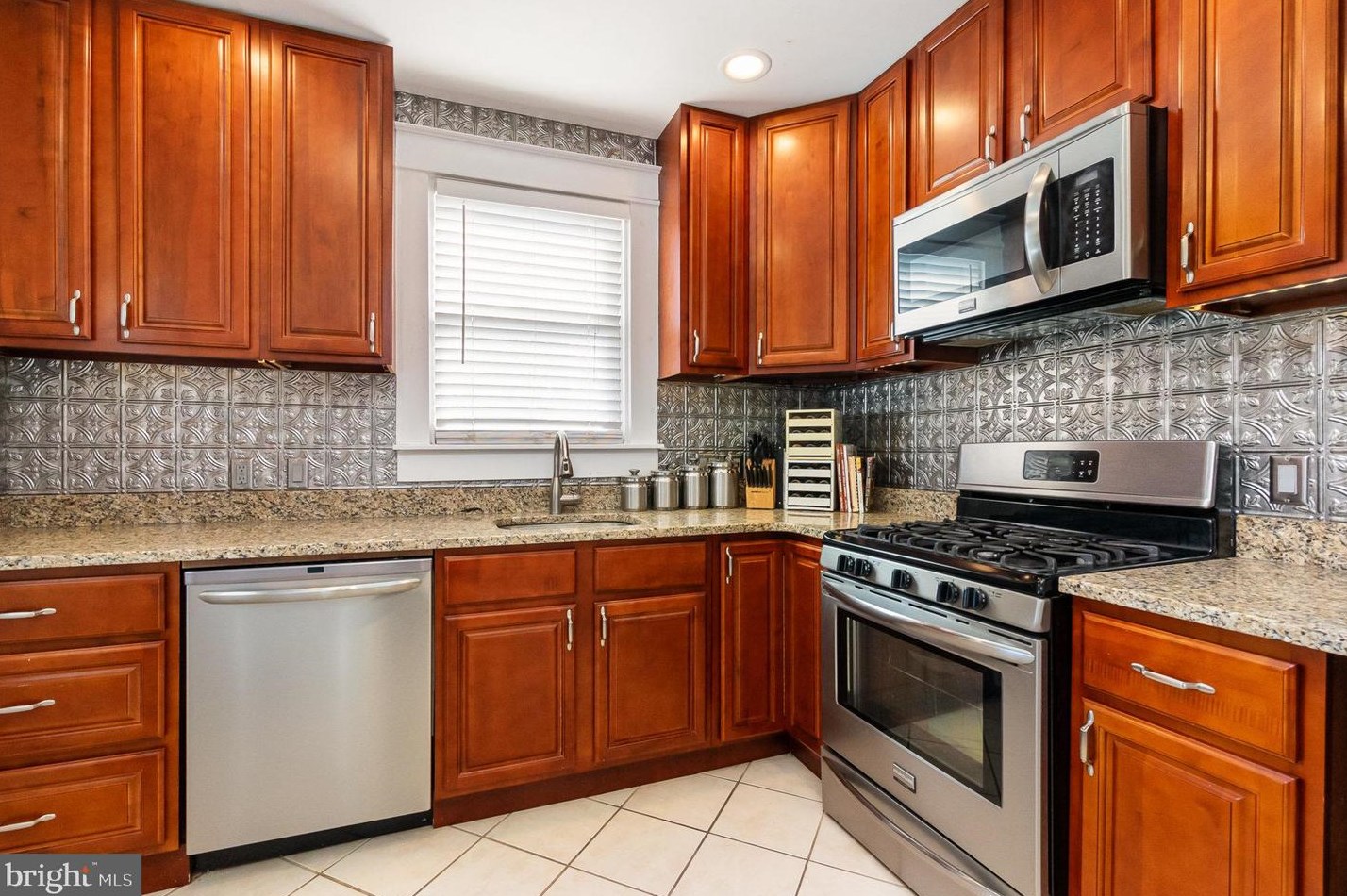 3001 Salisbury Ave, Baltimore MD  21219-1234 exterior