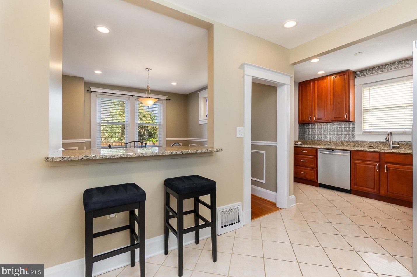 3001 Salisbury Ave, Baltimore MD  21219-1234 exterior