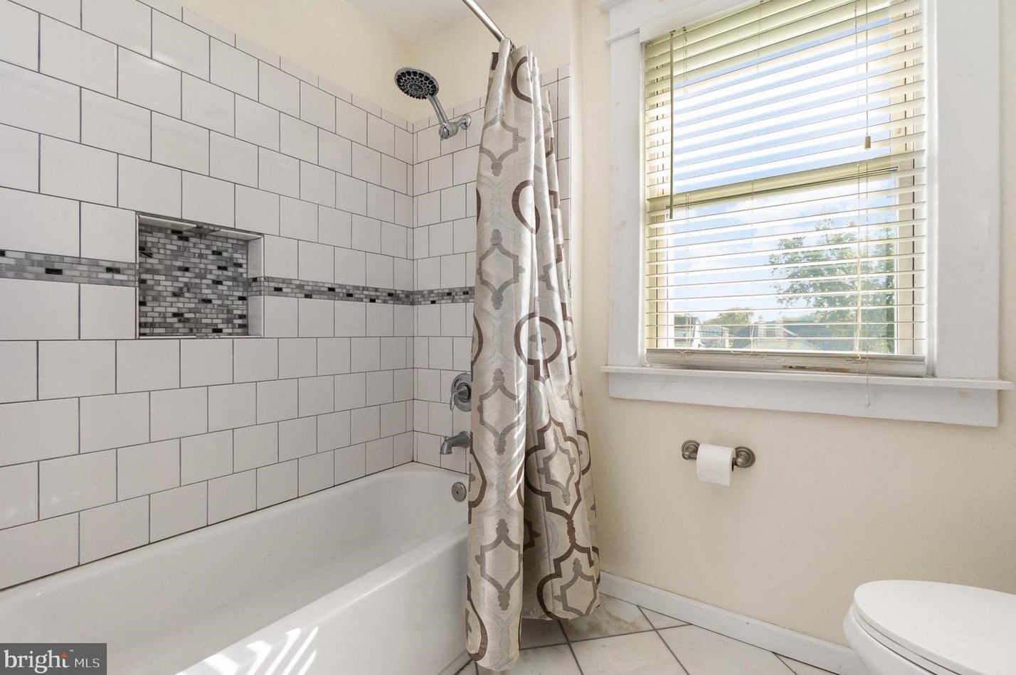 3001 Salisbury Ave, Baltimore MD  21219-1234 exterior