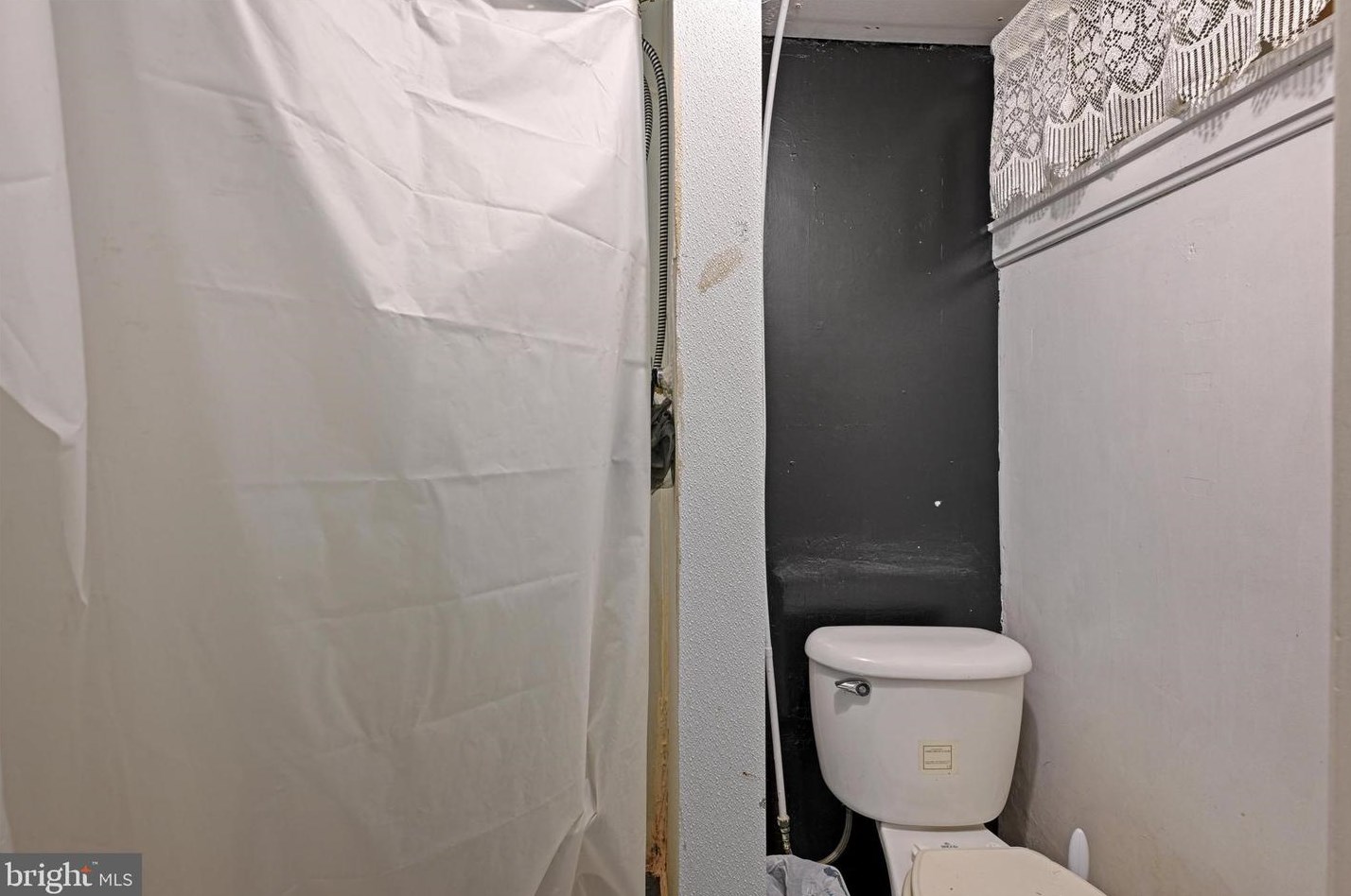 128 Riverthorn Rd, Baltimore MD 21220-4820 exterior