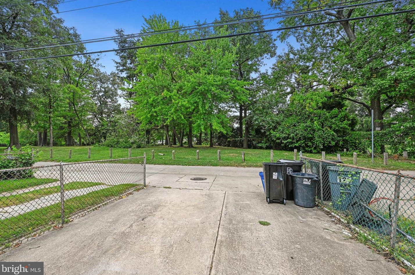 128 Riverthorn Rd, Baltimore MD 21220-4820 exterior