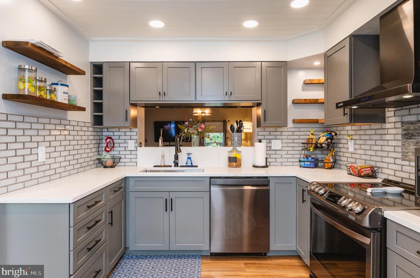 7 Turnmill Ct, Baltimore MD  21236-5554 exterior