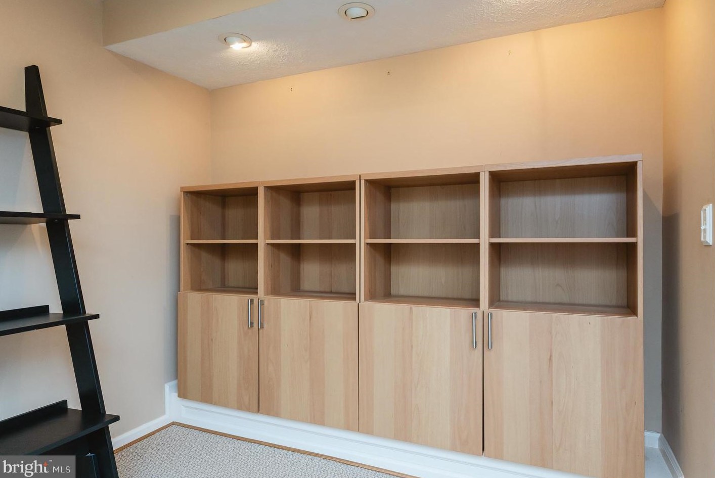 7 Turnmill Ct, Baltimore MD  21236-5554 exterior