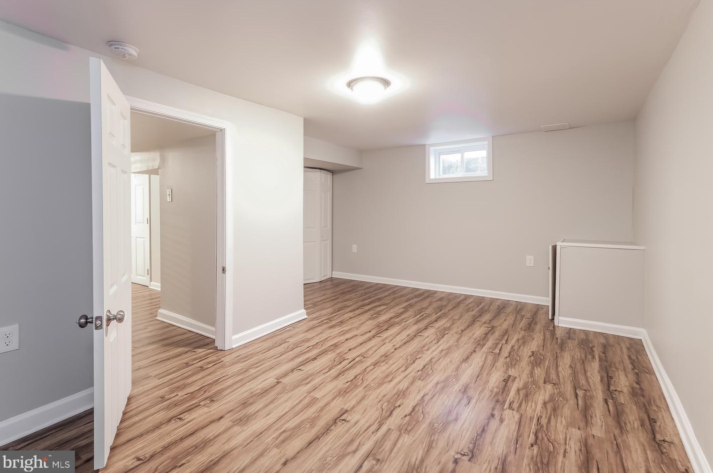 8539 Chestnut Oak Rd, Baltimore MD  21234-3701 exterior