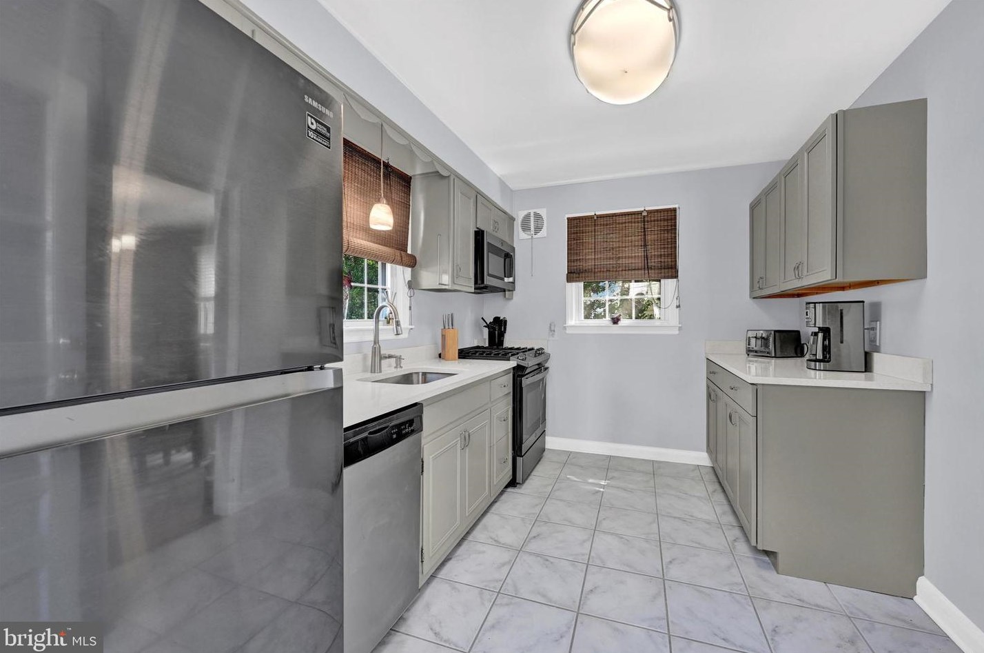 302 Brk Rd, Baltimore MD 21286-5634 exterior