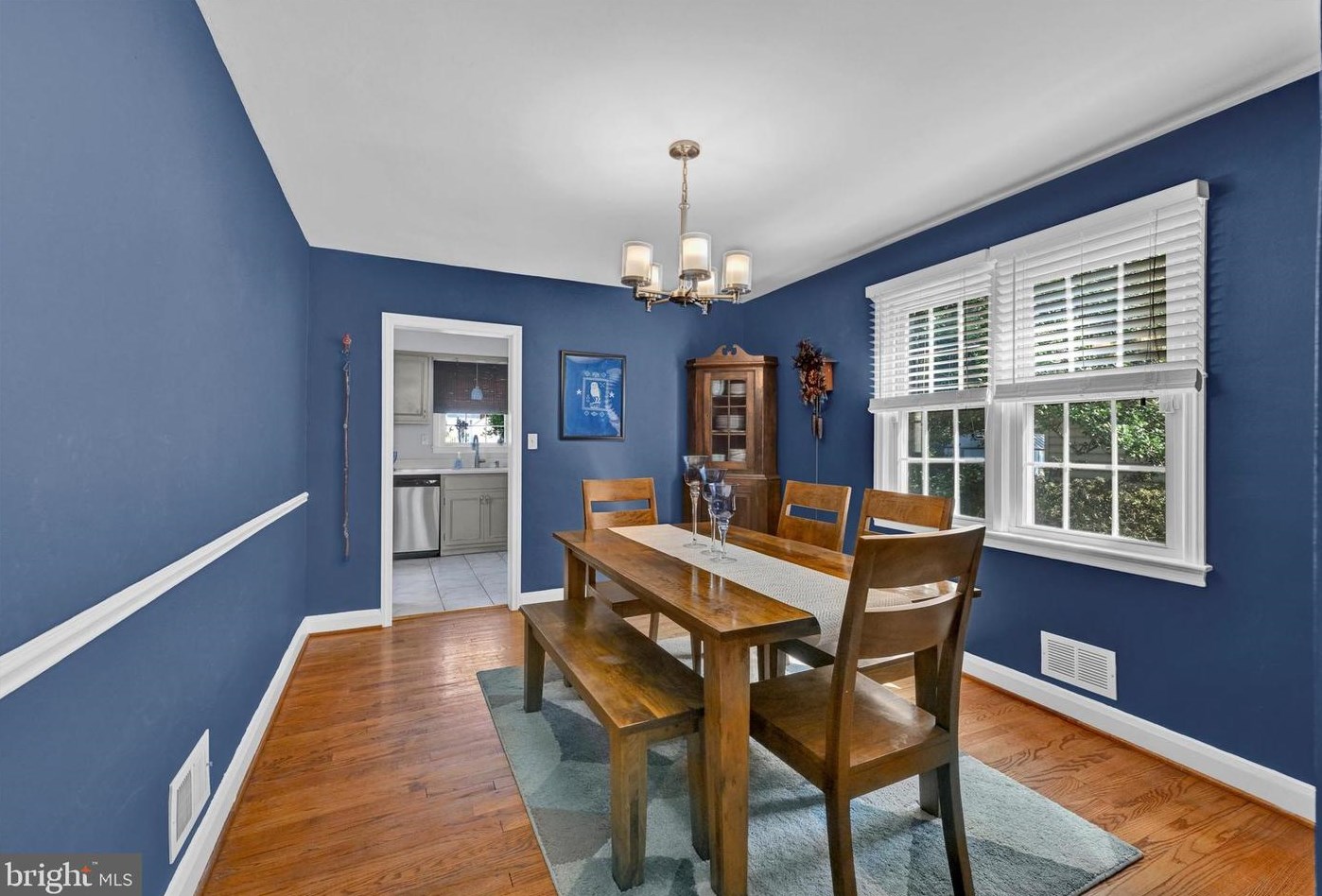 302 Brk Rd, Baltimore MD 21286-5634 exterior