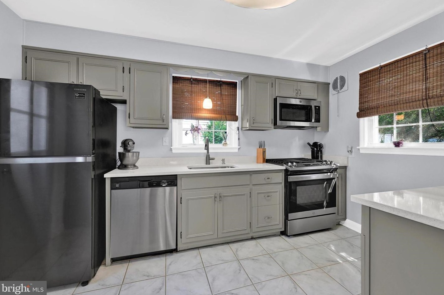 302 Brk Rd, Baltimore MD 21286-5634 exterior