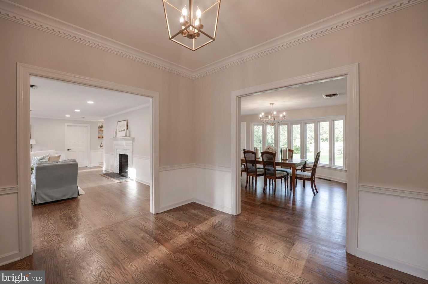1125 Gypsy Ln, Baltimore MD  21286-1463 exterior