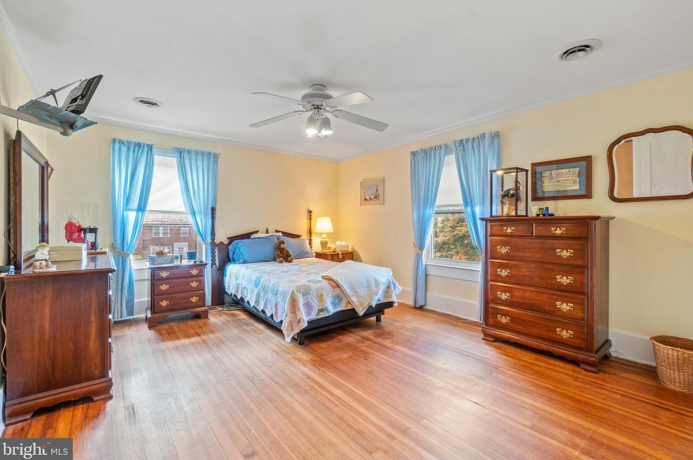 509 Academy Rd, Baltimore MD  21228-1813 exterior