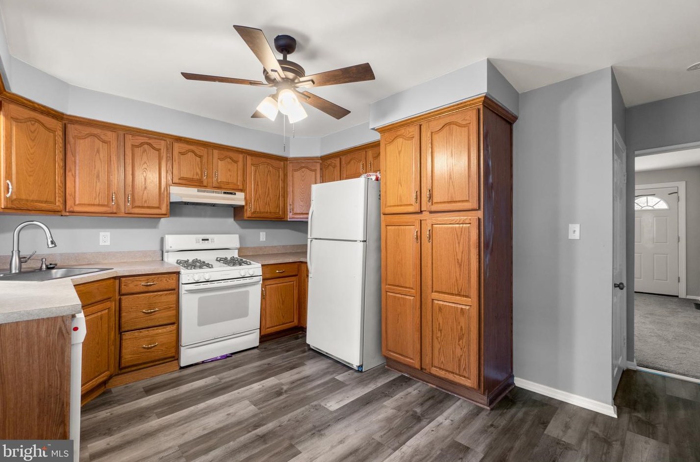 1606 Yakona Rd, Baltimore MD 21286-2348 exterior