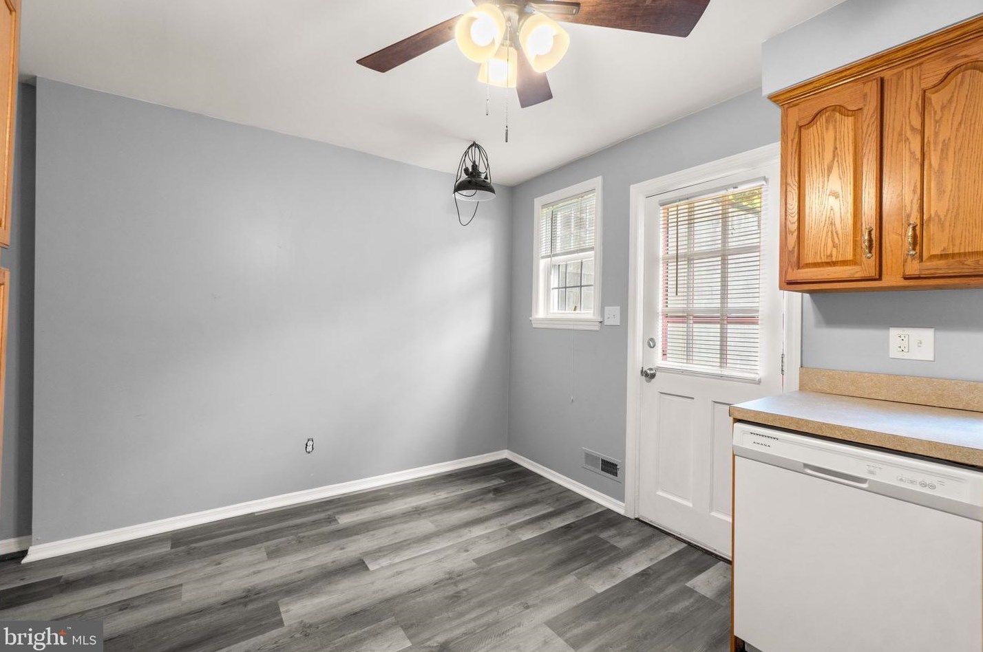 1606 Yakona Rd, Baltimore MD 21286-2348 exterior