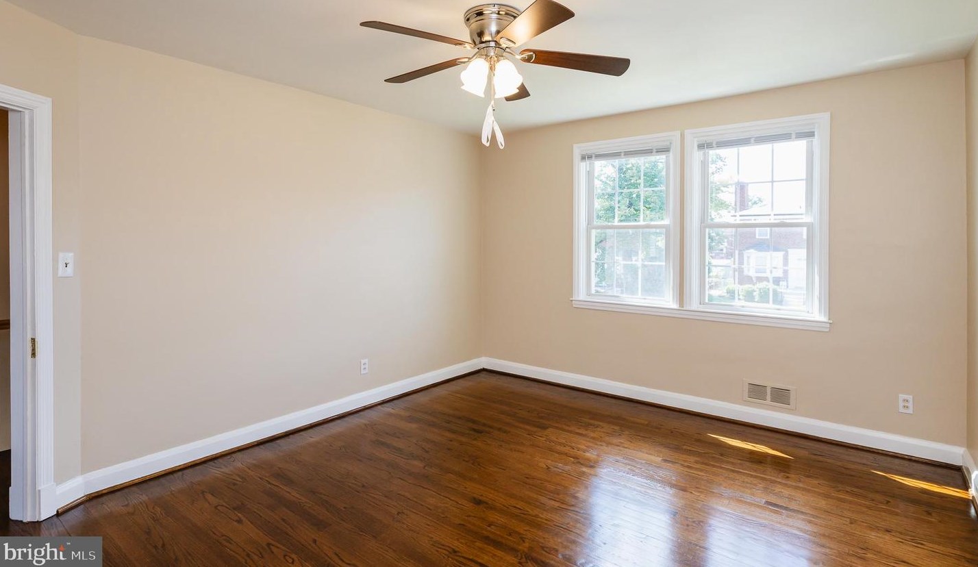 341 Stratford Rd, Baltimore MD  21228-1845 exterior