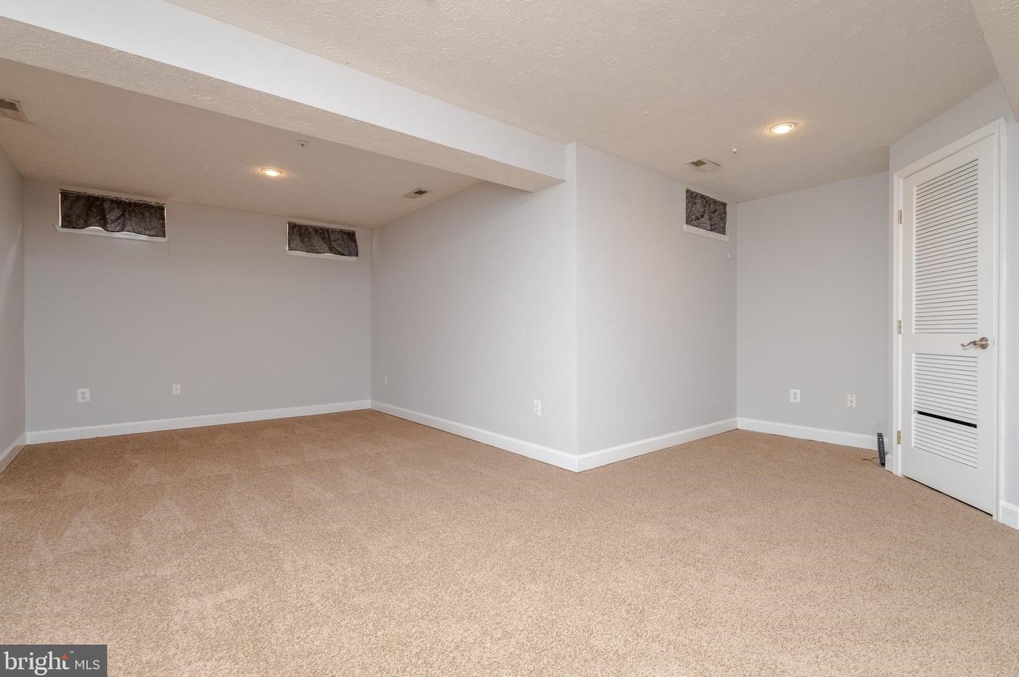 5221 Torrington Cir, Baltimore MD  21237-4904 exterior