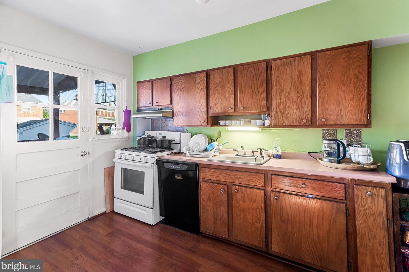 8019 Kimberly Rd, Baltimore MD 21222-2602 exterior